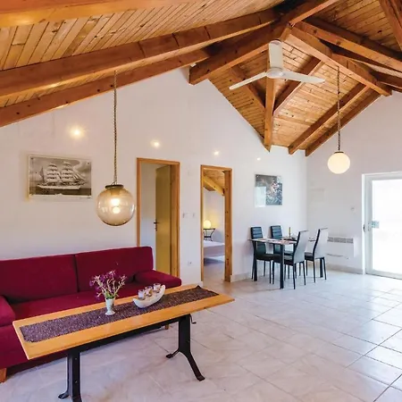 Апартаменты Two-bedroom In Сресер